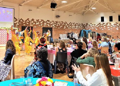 Image for article Australia Barat: Praktisi Memperkenalkan Falun Dafa di Acara Budaya