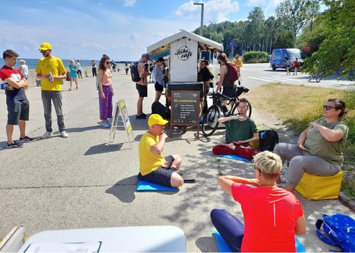 Image for article Polandia: Peserta Piknik Komunitas di Gdynia Belajar Tentang Falun Dafa