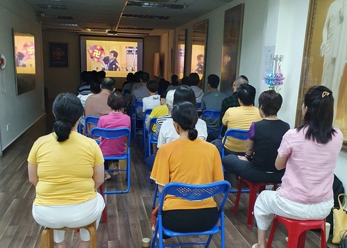 Image for article Singapura: Praktisi Baru Mendapat Manfaat dari Kelas Falun Dafa Sembilan Hari