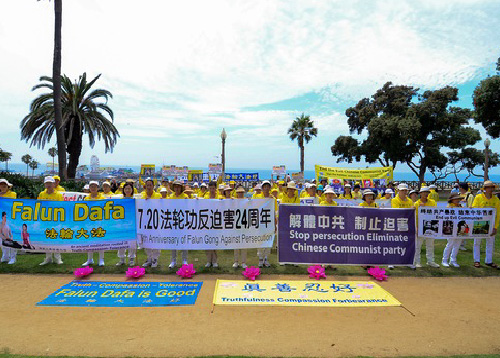 Image for article Los Angeles: Acara di Pantai Santa Monica Meningkatkan Kesadaran akan Penganiayaan di Tiongkok