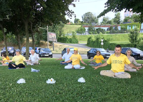 Image for article Ukraina: Praktisi Falun Gong Memperingati 24 Tahun Upaya Mengakhiri Penganiayaan