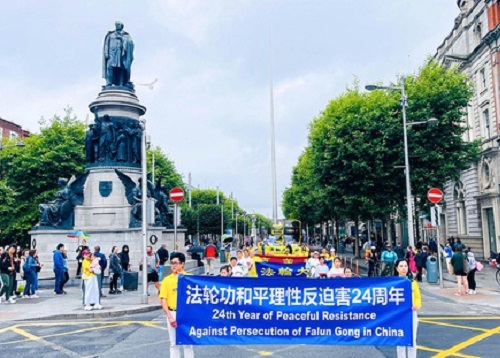 Image for article Irlandia: Orang-orang Memuji Falun Dafa Selama Pawai dan Aksi Damai di Dublin