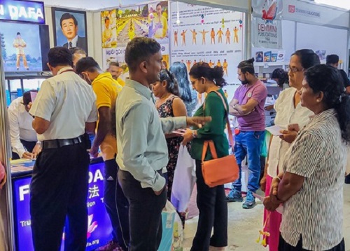 Image for article Sri Lanka Menemukan Falun Dafa di Kandy Book Festival
