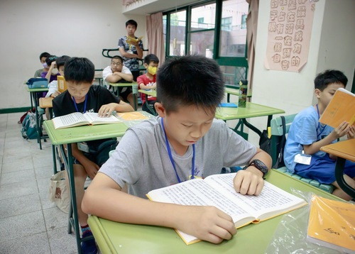Image for article Taiwan: Anak-anak Belajar dan Bertumbuh Selama Perkemahan Musim Panas Minghui