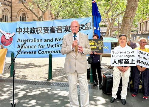 Image for article Sydney, Australia: Praktisi Falun Dafa Berbicara di Rapat Umum Hari Hak Asasi Manusia Internasional