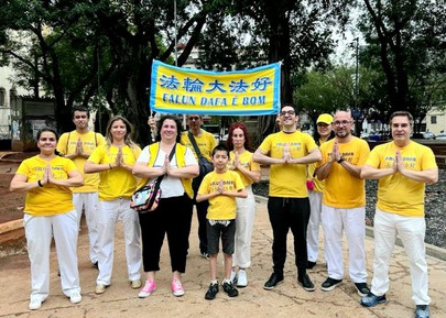 Image for article São Paulo, Brasil: Meningkatkan Kesadaran tentang Falun Dafa di Komunitas Tionghoa
