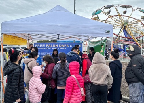 Image for article San Jose, California: Memperkenalkan Falun Dafa kepada Komunitas Vietnam