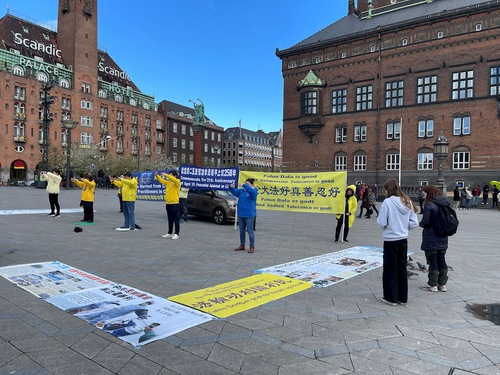 Image for article Denmark: Dukungan Masyarakat terhadap Falun Dafa Selama Acara Memperingati Permohonan Damai 25 April  Berita & Peristiwa > Kegiatan 25 April