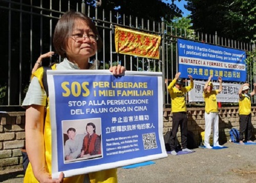 Image for article Italia: Rapat Umum di Depan Kedutaan Besar Tiongkok Memprotes Rezim Komunis Tiongkok menangkap Praktisi Falun Dafa