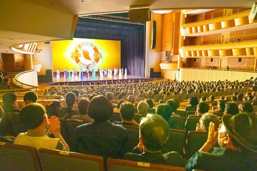 Image for article Pertunjukan Shen Yun di Korea Selatan Dipadati Penonton: “Alam Seni Tertinggi”