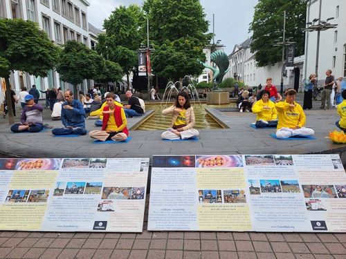 Image for article Belgia: Falun Dafa Disambut Baik di Antwerpen