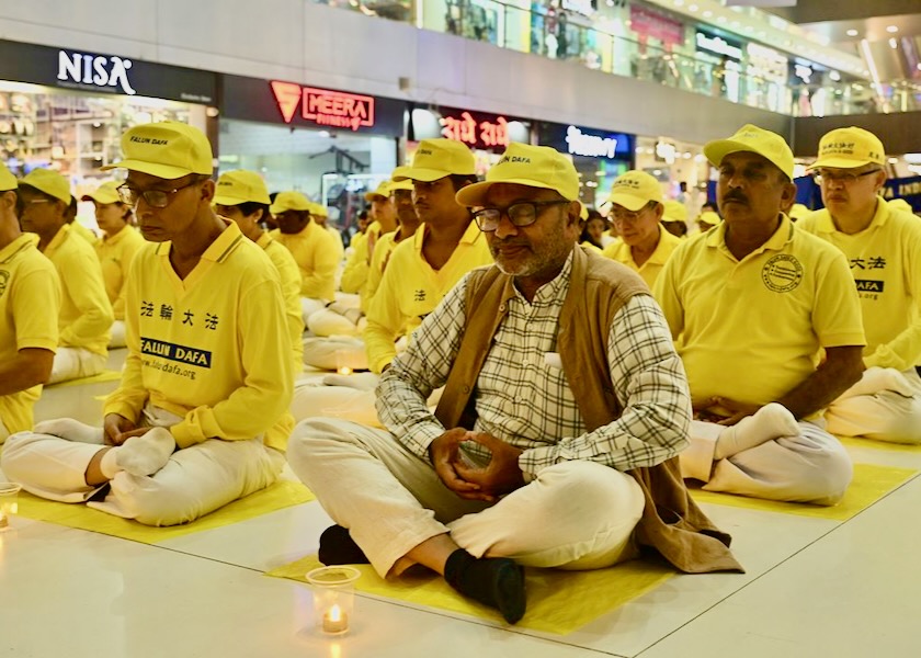 Image for article India: Laporan Media tentang Simposium, Parade, dan Nyala Lilin Mengungkap Penganiayaan di Tiongkok