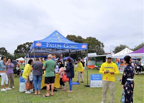 Image for article Perth, Australia: Memperkenalkan Falun Dafa di Acara Komunitas Setempat