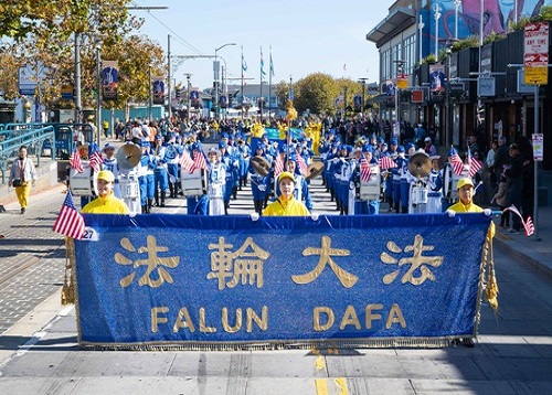 Image for article San Francisco, California: Falun Dafa Dipuji Selama Parade Hari Veteran