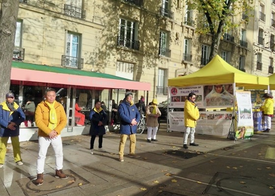 Image for article Paris, Prancis: Meningkatkan Kesadaran tentang Penganiayaan Selama Salon des Maires