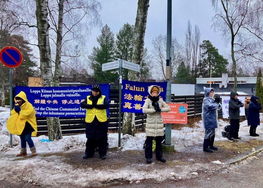 Image for article Finlandia: Praktisi Falun Gong Mengungkap Penganiayaan PKT pada Hari Peringatan Holocaust