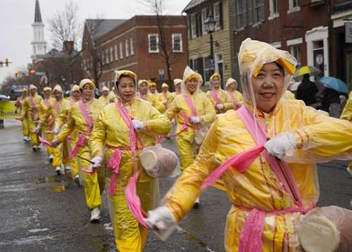 Image for article Washington, DC: Kelompok Falun Dafa Mendapatkan Penghargaan Juara Pertama di Parade Hari Presiden