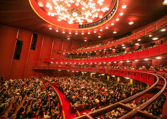 Image for article Penonton Teater Australia, Eropa, dan Amerika Bersorak Sorai Tentang Shen Yun: “Mencapai Puncak”