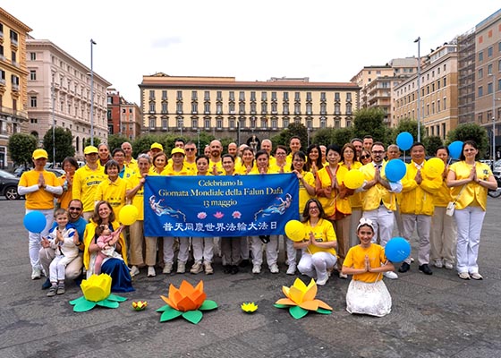 Image for article Italia: Tokoh Terkemuka Memuji Falun Dafa Selama Perayaan Hari Falun Dafa Sedunia di Napoli