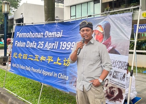 Image for article Jakarta, Indonesia: Aksi Damai di Kedutaan Besar Tiongkok Memperingati Permohonan Damai 25 April