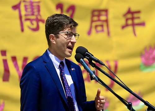 Image for article Anggota Parlemen Kanada Mendukung Undang-Undang Perlindungan Falun Gong AS