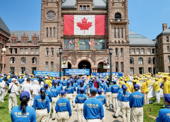 Image for article Toronto, Kanada: Aksi Damai Mengecam Penganiayaan Rezim Komunis Tiongkok terhadap Falun Dafa
