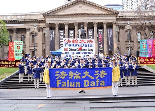 Image for article Melbourne, Australia: Rapat Umum dan Parade Mengungkap Penganiayaan Rezim Komunis Tiongkok Selama 26 Tahun