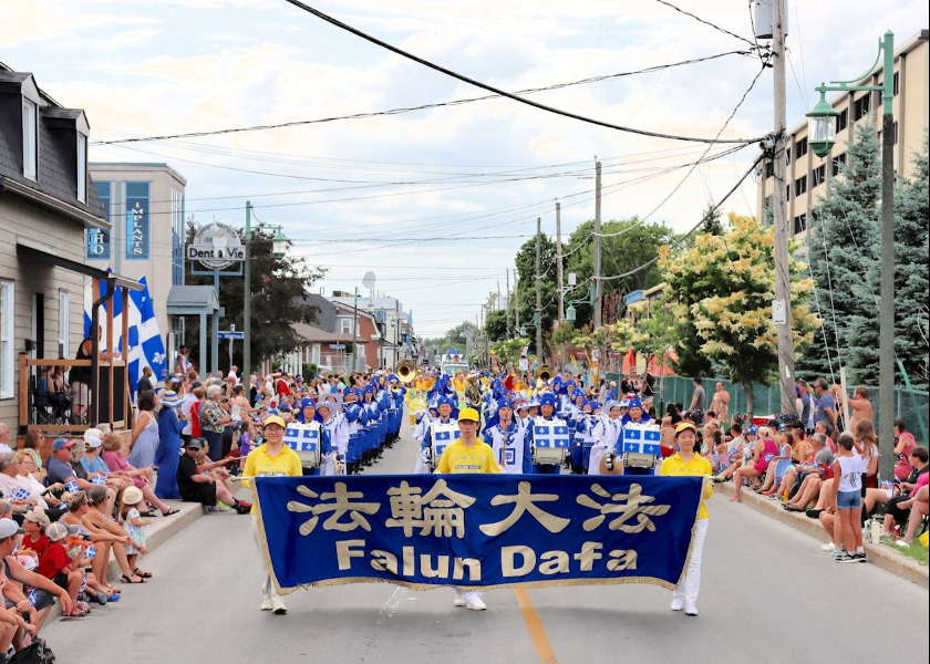 Image for article Kanada: Falun Dafa Disambut di Parade Quebec