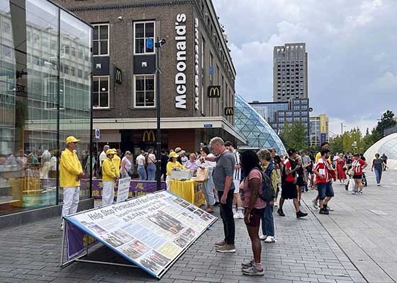 Image for article Belanda: Falun Dafa Disambut Baik oleh Masyarakat Selama Kegiatan