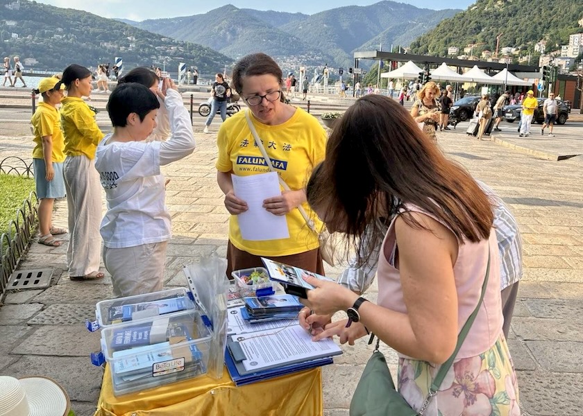 Image for article Italia: Memperkenalkan Falun Dafa di Empat Kota