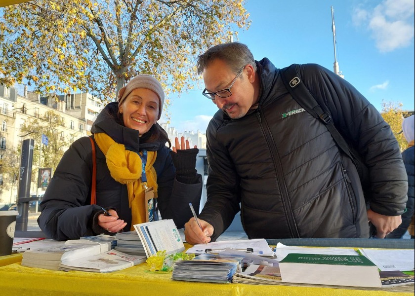 Image for article Prancis: Tokoh Terkemuka Mengecam Penganiayaan di Pameran Wali Kota dan Pemerintah Daerah