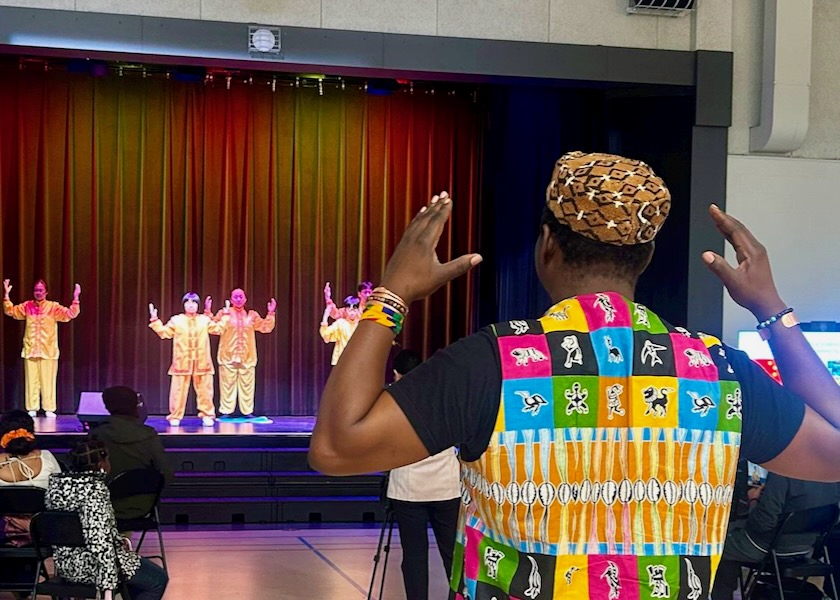 Image for article Memperkenalkan Falun Dafa di Festival Multikultural Dunia di Ottawa, Kanada