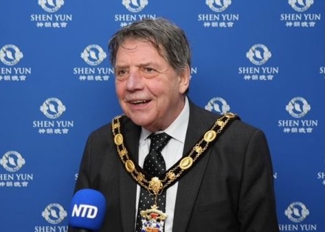 Image for article Inggris: Walikota Llandudno Mengeluarkan Surat Pujian untuk Shen Yun Performing Arts