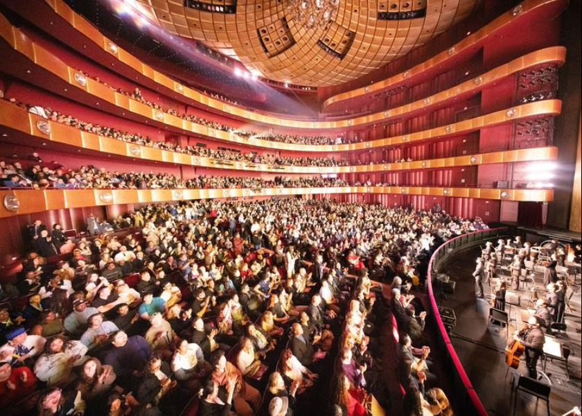 Image for article Pejabat Terpilih di Eropa dan Amerika Menceritakan Pengalaman Menonton Pertunjukan Shen Yun: “Memperkaya Semua Indera”