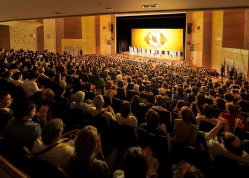 Image for article Penonton Jepang Mengapresiasi Shen Yun: “Puncak Kesempurnaan”