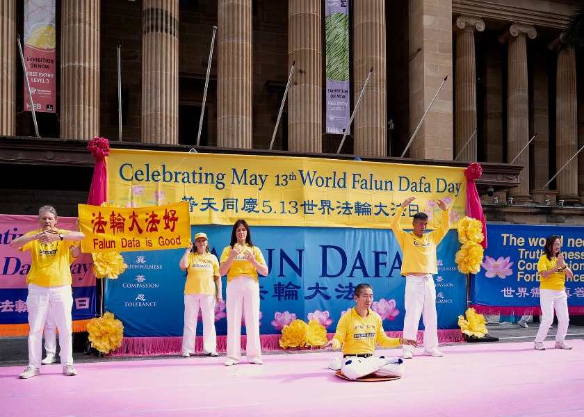 Image for article Anggota Dewan Kota Saat Perayaan Hari Falun Dafa di Australia: “Teruslah Berlatih Latihan Luar Biasa Ini”