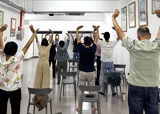 Image for article Kelas Sembilan Hari Falun Gong di Malaysia Bermanfaat bagi Praktisi