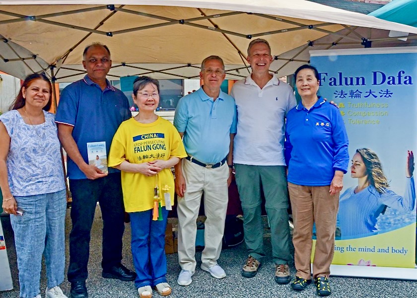 Image for article Mechanicsburg, PA: Anggota Kongres AS Mengecam Pengambilan Organ oleh PKT Selama Jubilee Day Street Fair