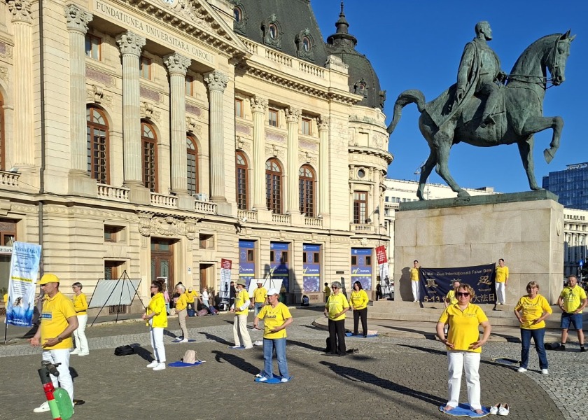 Image for article Rumania: Praktisi Falun Dafa Mengadakan Kegiatan untuk Memperkenalkan Latihan