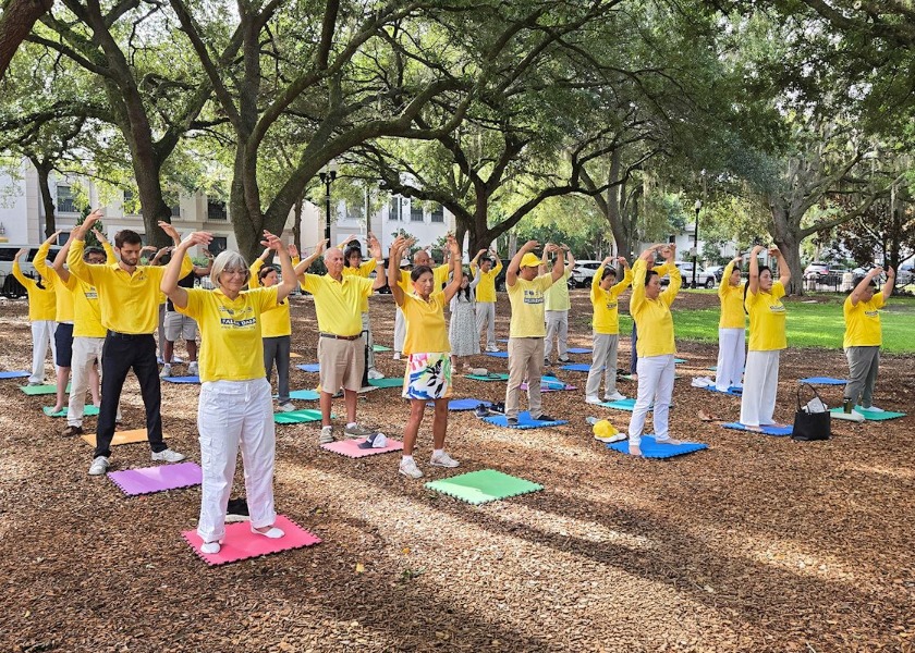 Image for article Orang-Orang di Orlando, Florida Mengecam Penganiayaan yang Dilakukan PKT terhadap Falun Gong