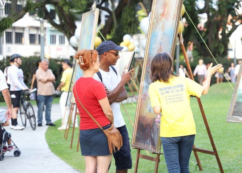 Image for article Praktisi Falun Dafa Singapura Merayakan Ulang Tahun ke-30 Berdirinya Himpunan Falun Dafa