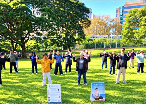 Image for article Sydney, Australia: Memperkenalkan Falun Dafa di Belmore Park